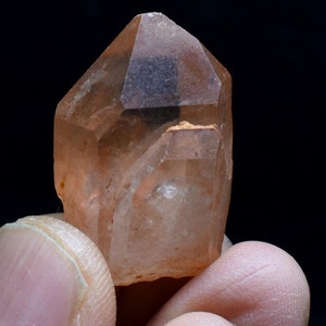 Tangerine Lemurian Quartz Crystal Point, Tower, Wand From Brazil - 3cm - 11 grams