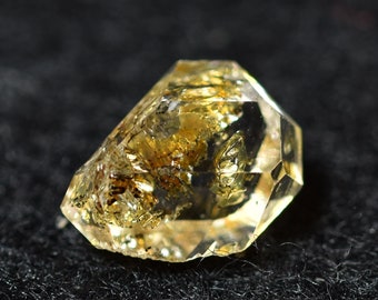 Golden Enhydro Petroleum Oil Diamond Quartz UV Fluorescent Specimens from Pakistan - 4 Options - 1 Count