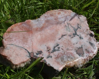 Duża różowa kryształowa płyta ametystu, plaster z podstawką - 800 gramów - 23 cm