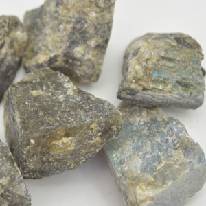 Raw Labradorite Nuggets - 100 gram pack