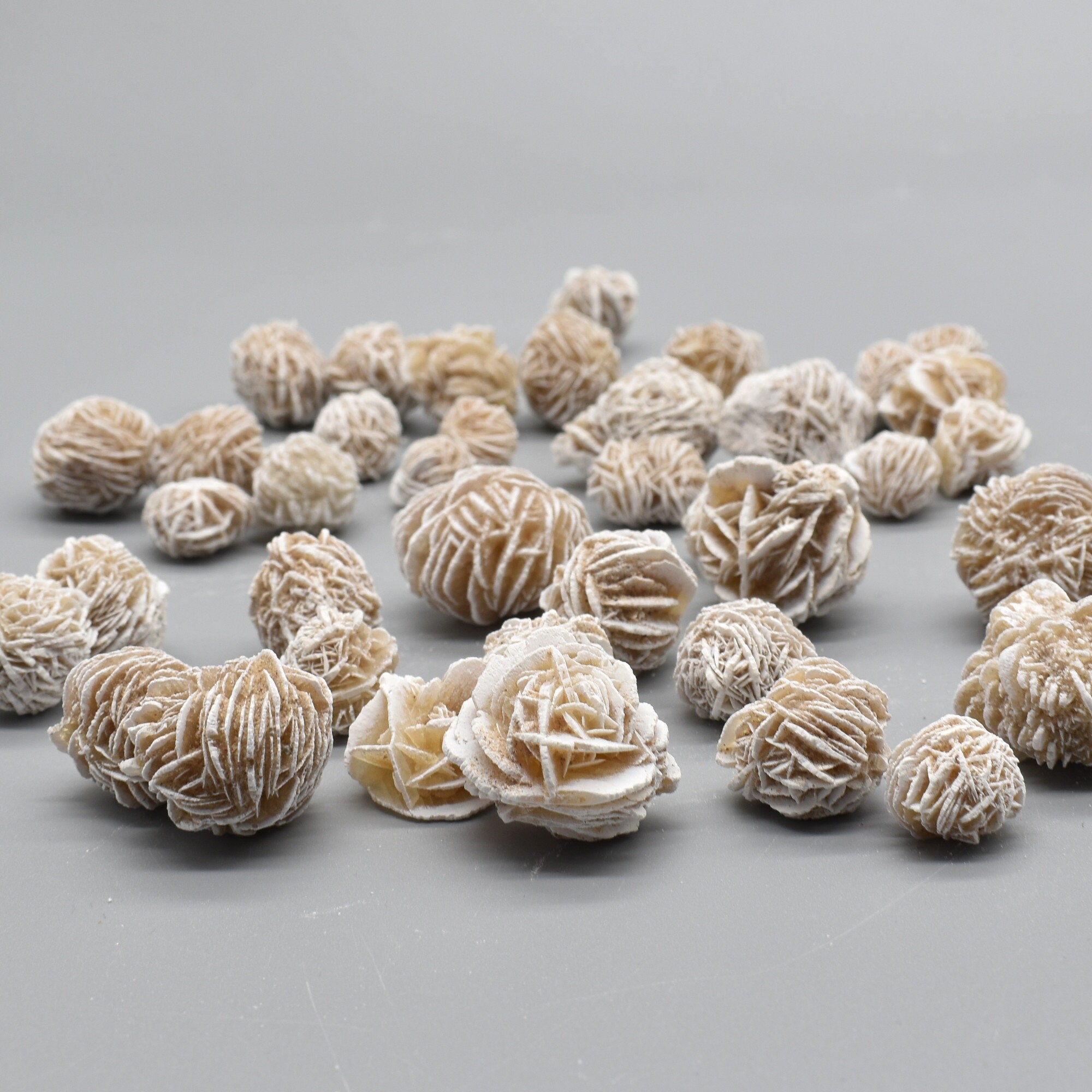 Desert rose crystal - Etsy 日本