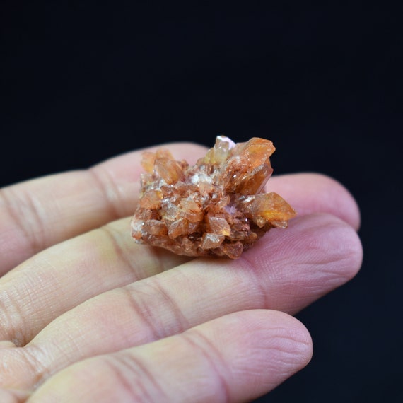 クリーダイト　メキシコ産　鉱物標本 クリーダイト メキシコ産 鉱物標本