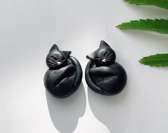 Black cat earrings, 925 sterling silver, polymer clay jewelry, cat jewelry, small cat earrings, novelty earrings