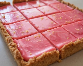 Recette de carré crémeux au citron et aux fraises | Téléchargement numérique