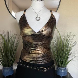 Chic Leopard Print Crop Top Beautiful y2k Vintage Backless Gold Metallic Tops Y2K brown gold metallic leopard print going out top