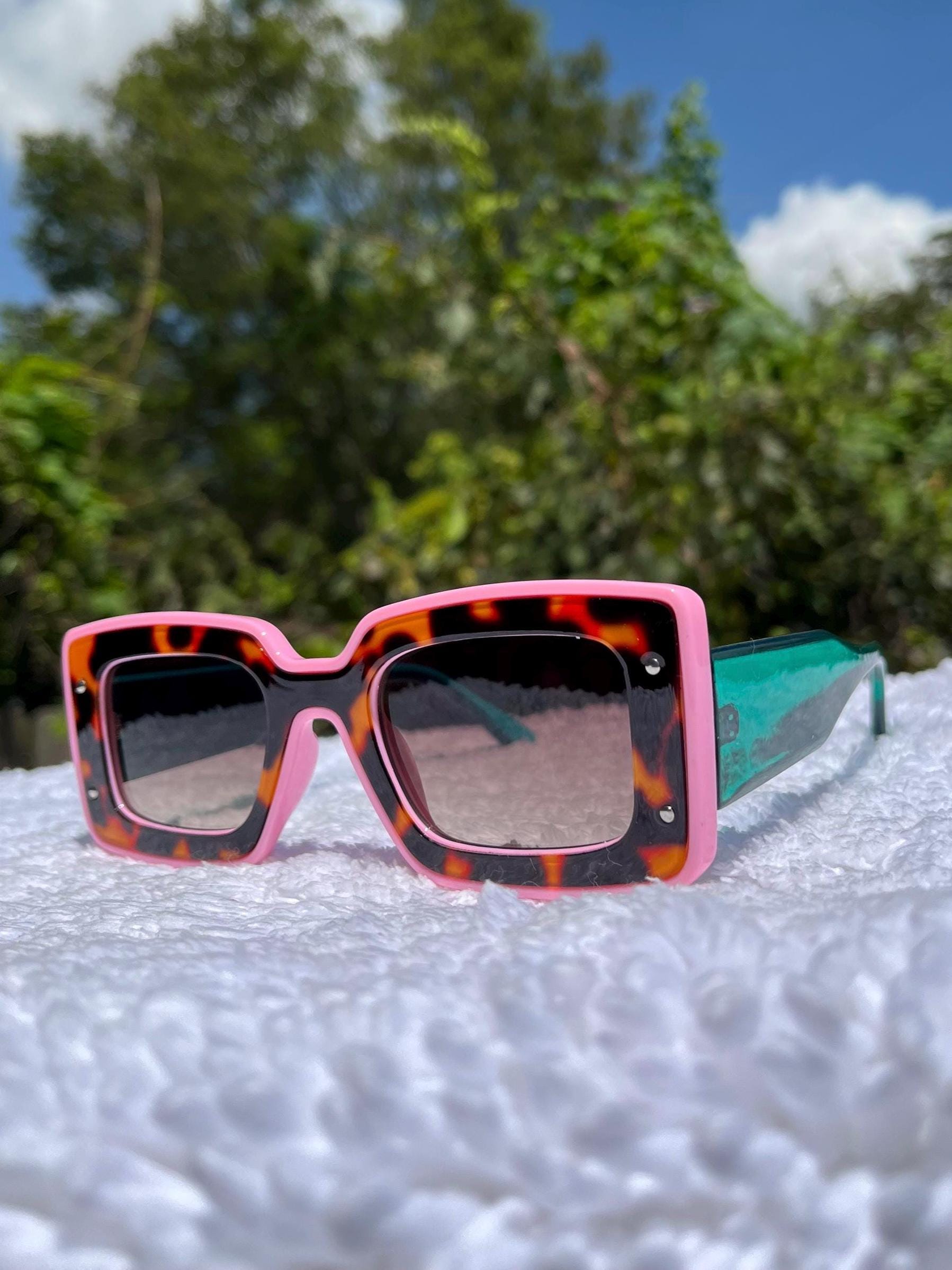 Pink Tortoise Shell and Aqua Teal Color Block Mixed Animal 
