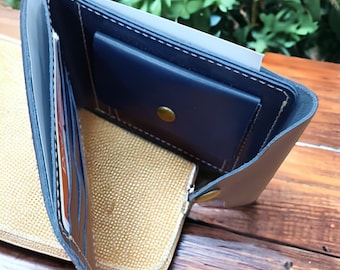 Handmade Cowhide Leather Bifold Wallet: Snap Closure, Coin Pocket