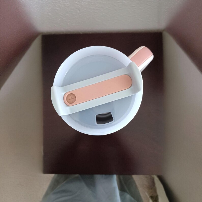 Rose Quartz 40oz Tumbler: V VENTURE H2.o Quencher Drinkware image 4