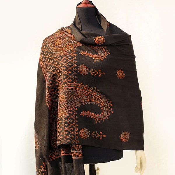 Châle pashmina noir Cachemire Écharpe cachemiri à broderies complexes Écharpe cachemire en laine à motifs géométriques et broderies florales pour l'Aïd