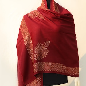 Maroon kashmiri Wool Shawl for Bridesmaid Gift for Sister Wedding Accessory Kashmiri Pashmina Large Paisley Scarf for Indian Wedding Outfit