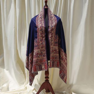 Navy Blue Kani Pashmina Shawl: Mughal Inspired Wool Wrap