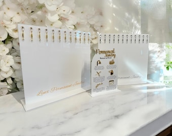 Deux supports à bijoux avec fermoirs magnétiques et une enseigne à bijoux permanente, événement pour vendeur, enseigne de table, présentoir de boutique