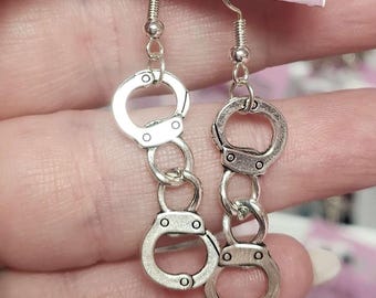 ハンドカフ シルバー ダングル イヤリング