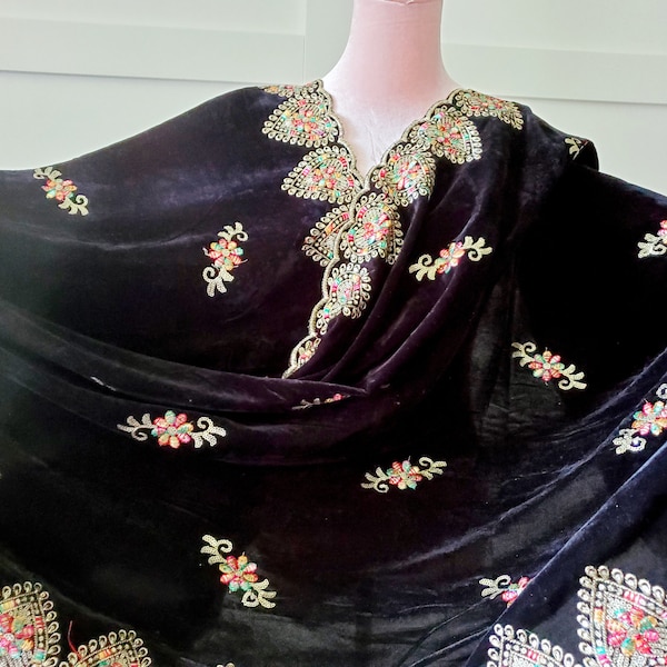 velvet ki shawl