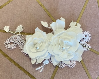 Boho Bustle Pin, Zug Anstecknadel, Hochzeitskleid Anstecker, Hochzeit Zug Brosche