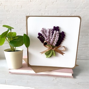 Biglietto speciale all'uncinetto con lavanda, biglietto unico cucito a mano, biglietto di compleanno personalizzato
