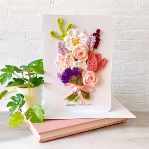 Tarjeta especial de ramo floral de crochet, tarjeta personalizada hecha a mano
