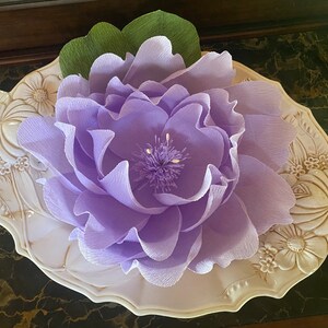 Fiore in carta crespa grande