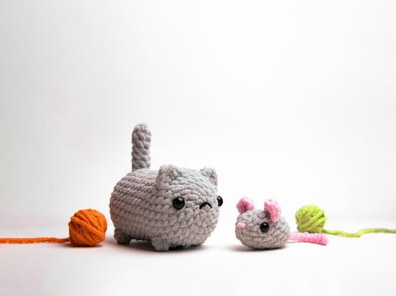Can You Crochet Cat Toys: Easy DIY Fun for Happy Kitties
