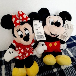 Peluche peluche Minnie Disney 25 cm Club house Disney Mickey Mouse Peluche  Minnie avec robe rouge et noeud -  France