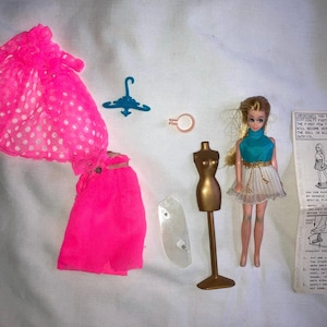 VTG Topper Dawn Doll Original Dress H11A  Instructions, Mannequin, Hanger, Stand