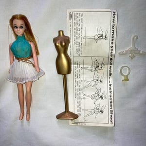 VTG Topper Dawn Doll Original Dress H11A  Instructions, Mannequin, Hanger Lot