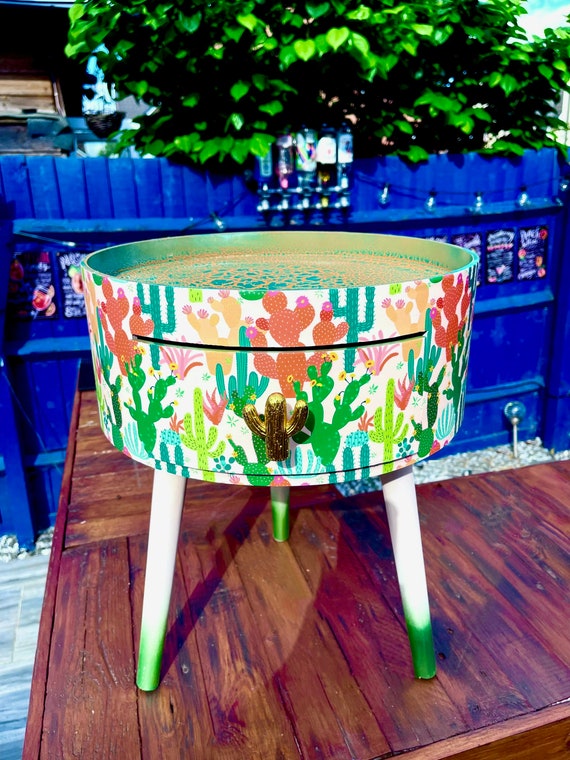 Round 2024 top nightstand