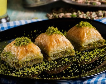 Special Pistachio Baklava , Turkish Baklava , 25 pieces-1kg