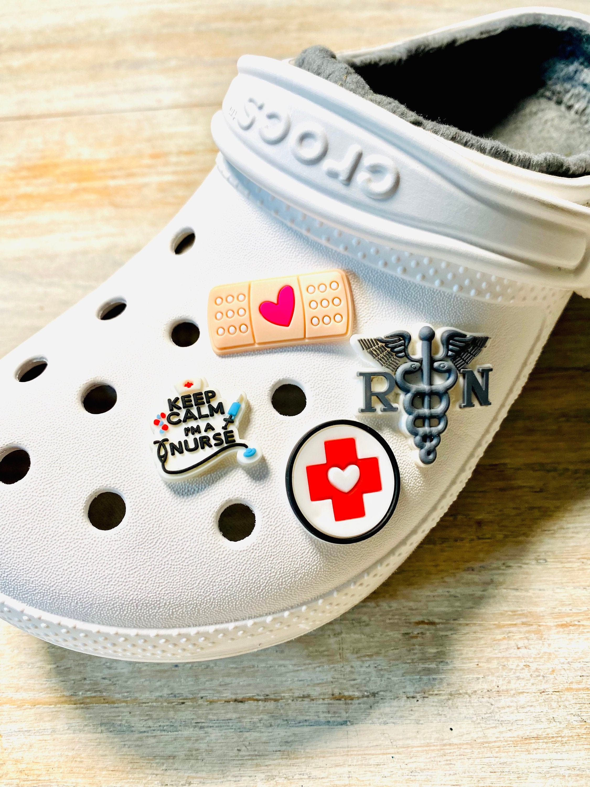 croc charms nurse badge｜TikTok Search