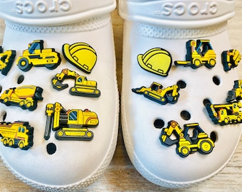  Colonial Depot Bulldozer Croc Attachments (2 Pack) Excavator  bucket croc charms, Construction colored yellow gold, Funny & Cool croc  accessories, Snow plow for crocs, Plastic Composite, No Gemstone : Patio,  Lawn