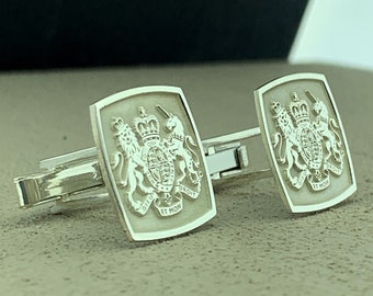 Select Gifts Milligan Ireland Family Crest Surname Coat Of Arms Gold Cufflinks Engraved Box Select Gifts Milligan Ireland Family Crest Surname Coat Of Arms Gold Cufflinks Engraved Box