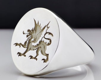 Custom Family Crest Signet Ring – Personalized Engraved Sterling Silver Heraldic Ring, Coat of Arms Jewelry Gift for Men