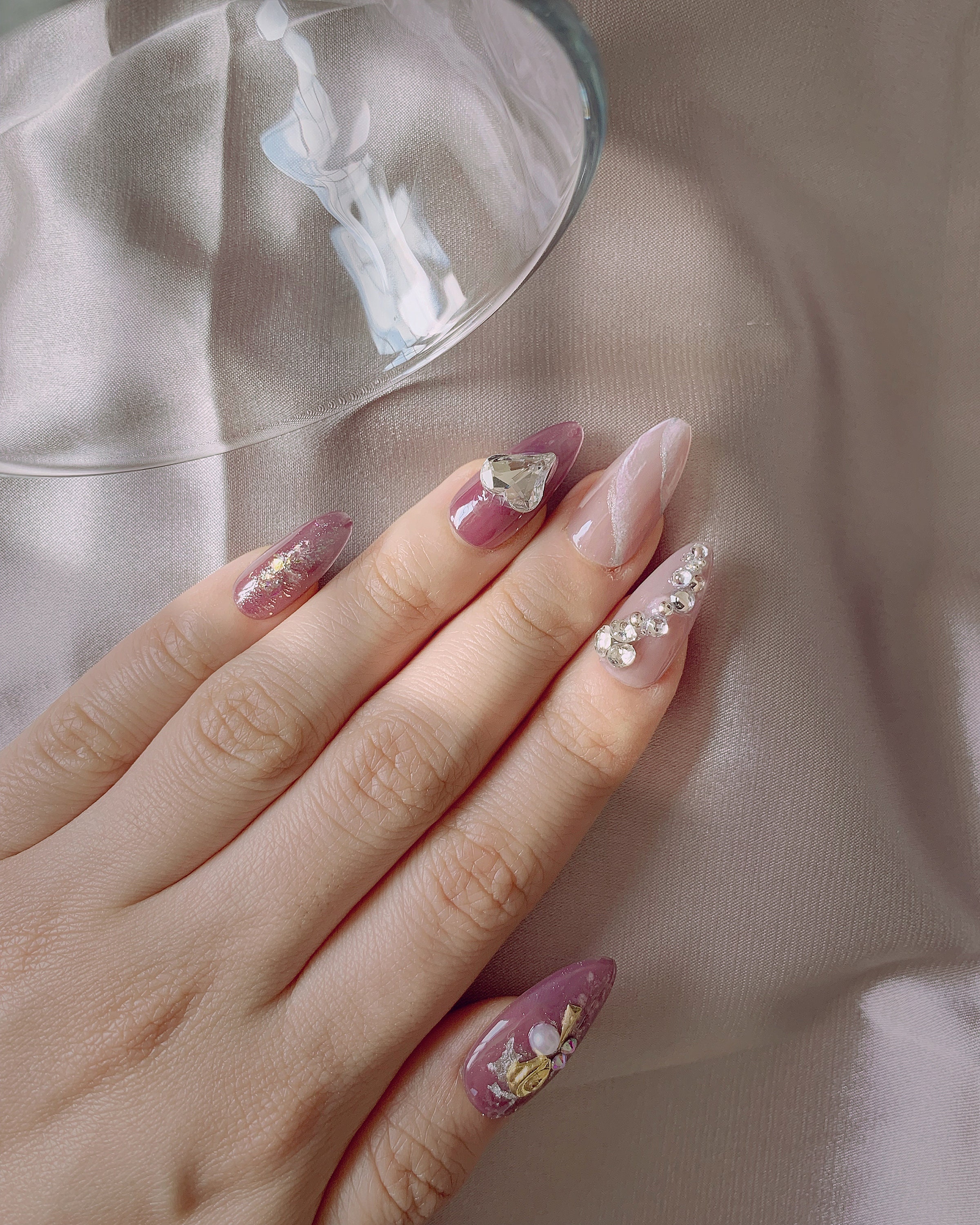 Wangy 24pcs Reusable Pearls Nail Art Artificial Nails Durable Full Cover False Nails Finger Nail DIY Decoration Women