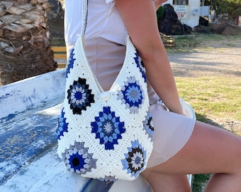 Borsa all'uncinetto blu bianca / Borsa quadrata della nonna / Accessorio donna a maglia / Borsa Hobo / Stile Boho / Stile vintage / Borsa all'uncinetto / Malocchio