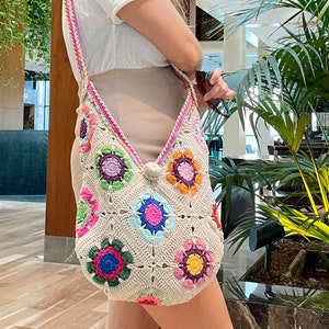 Colorful Granny Square Crochet Bag / Bag For Women / Boho Bag / Vintage Style / Retro Bag / Gift for Her / Shoulder Bag / Crochet Purse