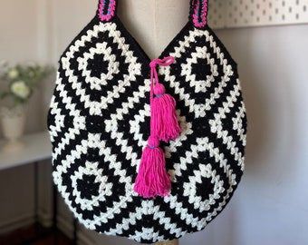 Bolso de ganchillo blanco negro / Bolso de ganchillo grande / Bolso cuadrado de la abuela / Bolso de punto / Bolso Boho / Estilo Festival / Regalo del Día de la Madre