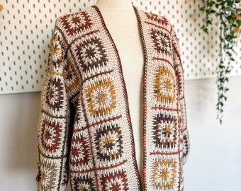 Cardigan all'uncinetto beige / Cardigan lavorato a mano / Giacca quadrata della nonna / Cardigan lungo / Cappotto afgano / Cappotto lungo Boho / Giacca Hippie