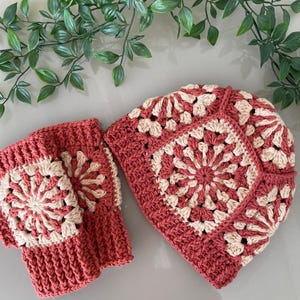 Granny Square Beanie and Fingerless Gloves Set | Crochet Winter Beanie | Crochet Winter Glove | Crochet Fingerless Gloves | Christmas Gift