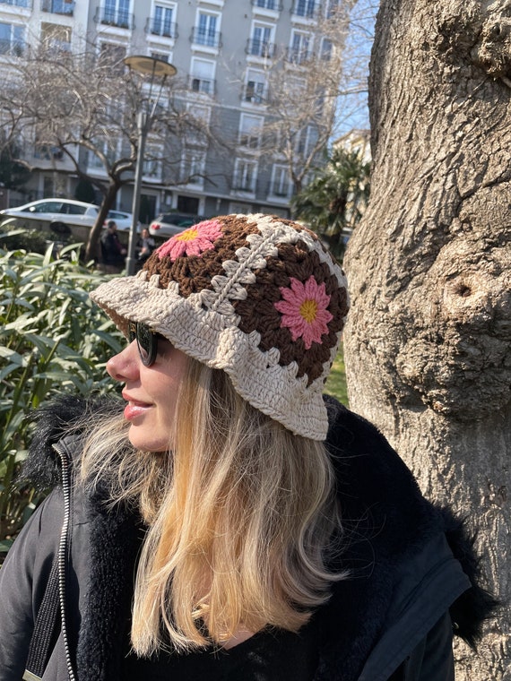 Granny Square Crochet Bucket Hat / Knitted Sun Hat / Sunflower