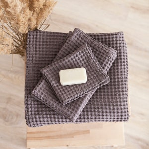 Linen waffle towel set in grey color. Linen Face, hand, body waffle towels, Waffle linen towel, image 3