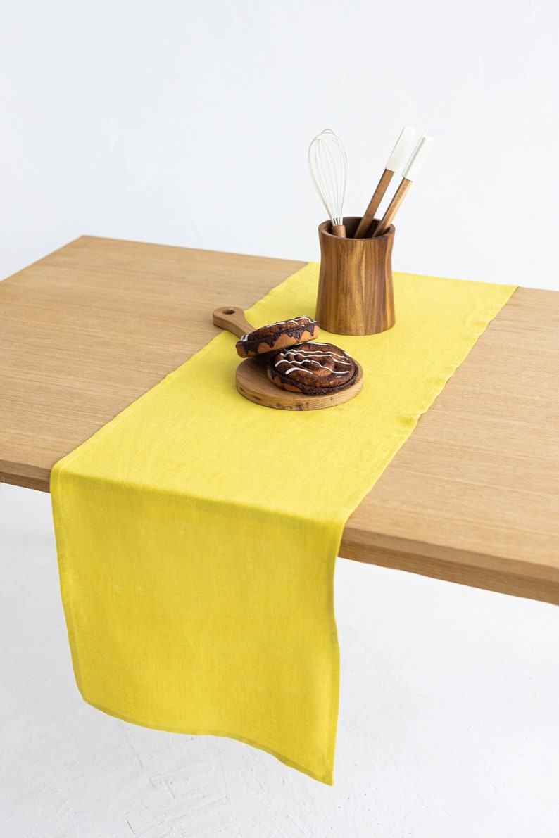 Chemin de table jaune / Chemin de table en lin / Décoration de table longue en lin / Nouveau cadeau pour la maison / Lin délavé image 1