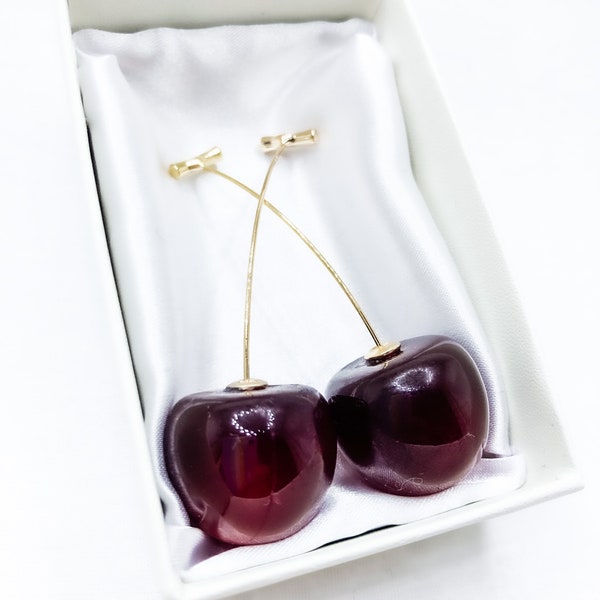 Boucles d'oreilles cerises rouges, très élégantes et légères