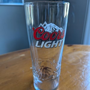 Vintage COORS LIGHT Collectible Beer Glass, Embossed Mountain Decoration