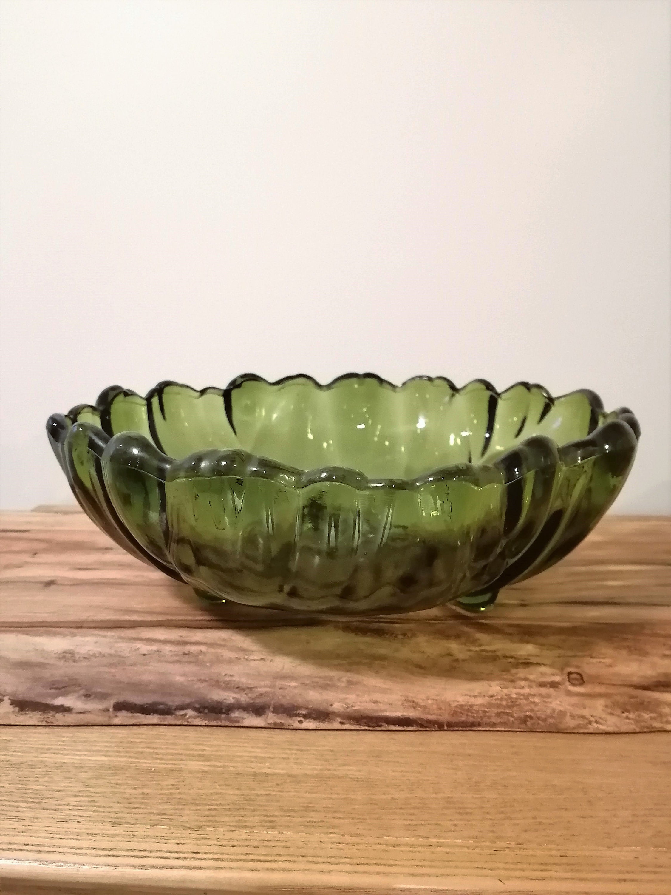 Set of 3 Tender Hearts Treasures Green Glass Ribbed Nesting Mixing Bowls/green  Emerald Glass Nesting Bowls Heavy Ribbed Bottom 
