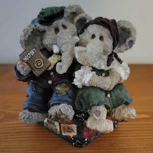 Boyd&#39;s Bears Noah&#39;s Ark Series #2 Packy and Dermah Trunkspace...Packin&#39; Life