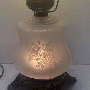 Hurricane Lamp with Frosted glass