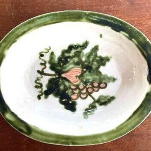 Plato de uvas pintado a mano, estilo rústico italiano, decoración de vino, estilo mayólica