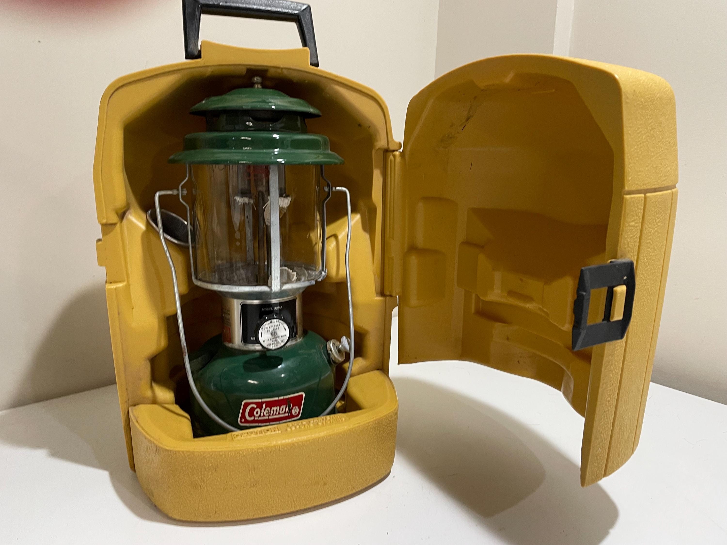 Vintage Coleman Camping Lantern Green Model 220K Dual Mantle W