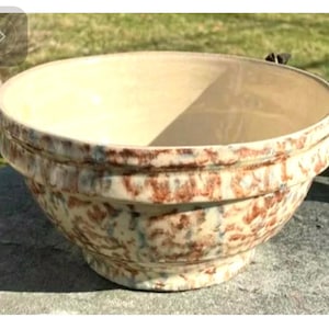 Vintage Sponge Ware Pottery Mixing Bowl 8&quot; Country Farmhouse Kitchen Early American