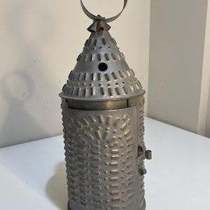 Pierced Tin &quot;Paul Revere&quot; Lantern Hand-crafted Colonial America Style Primitive